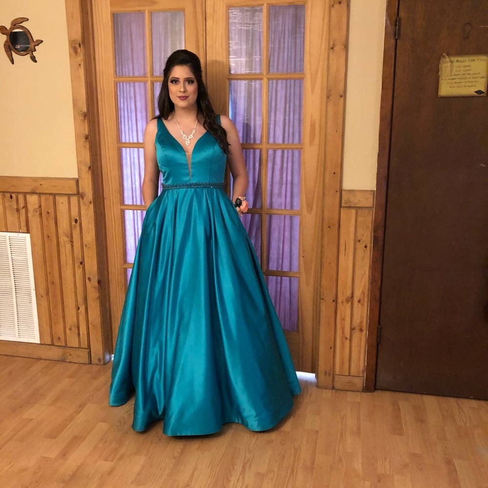 Sherri Hill Prom Dress